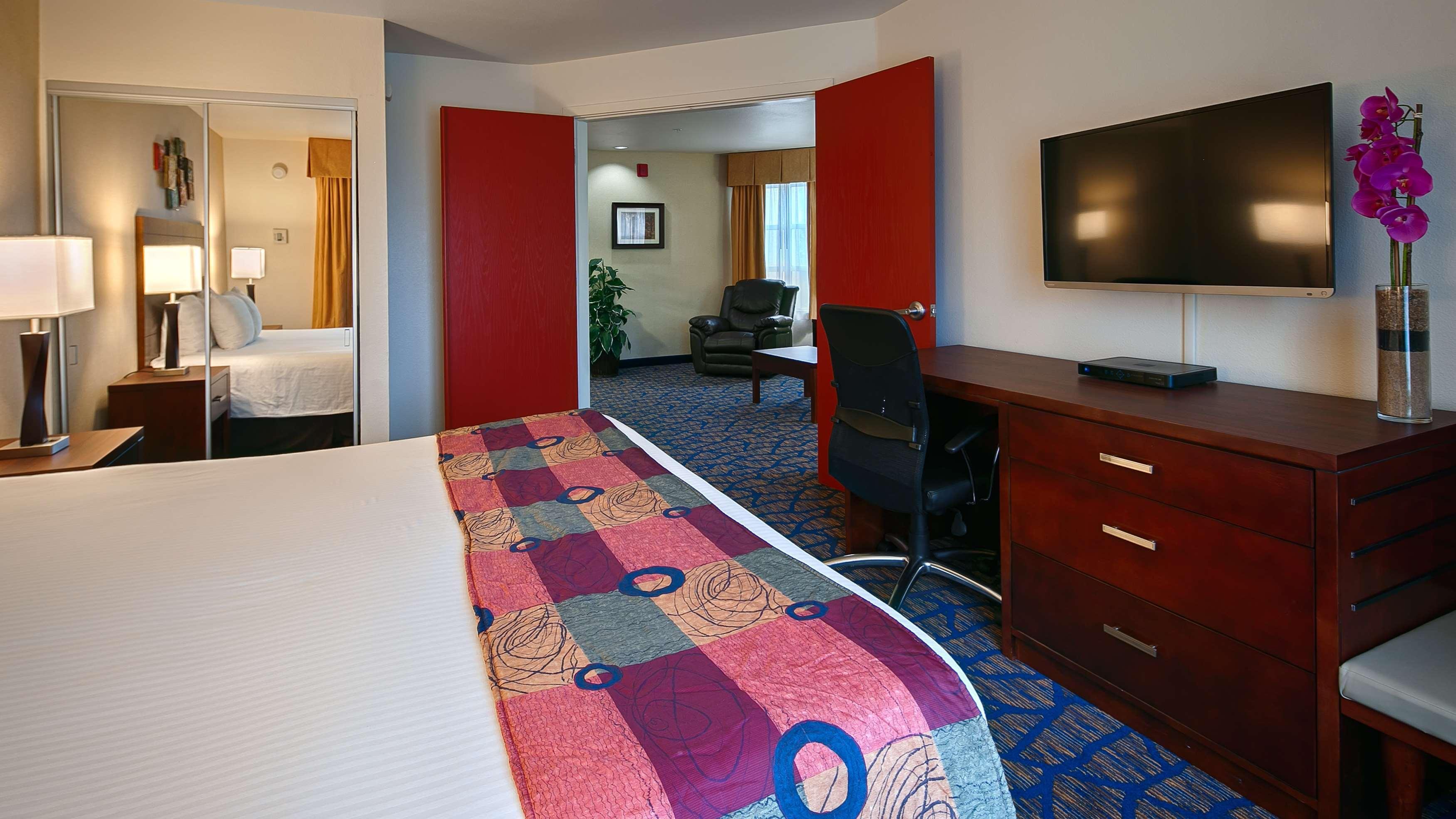 Best Western Plus Villa Del Lago Inn Patterson Luaran gambar