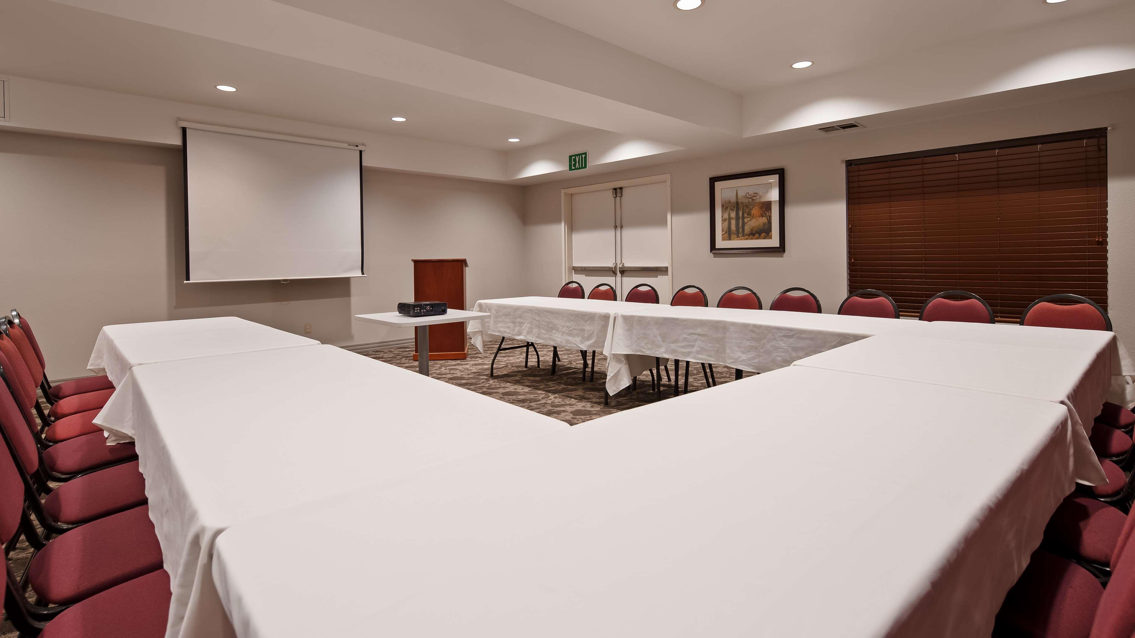 Best Western Plus Villa Del Lago Inn Patterson Luaran gambar