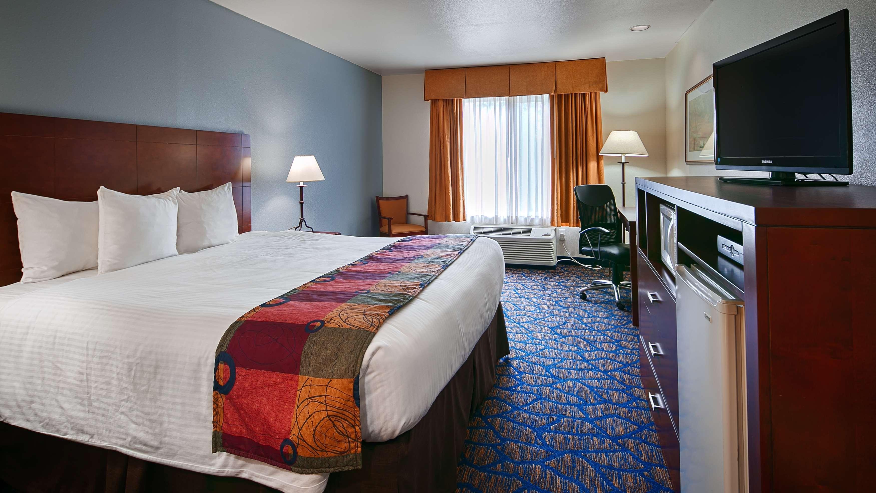 Best Western Plus Villa Del Lago Inn Patterson Luaran gambar