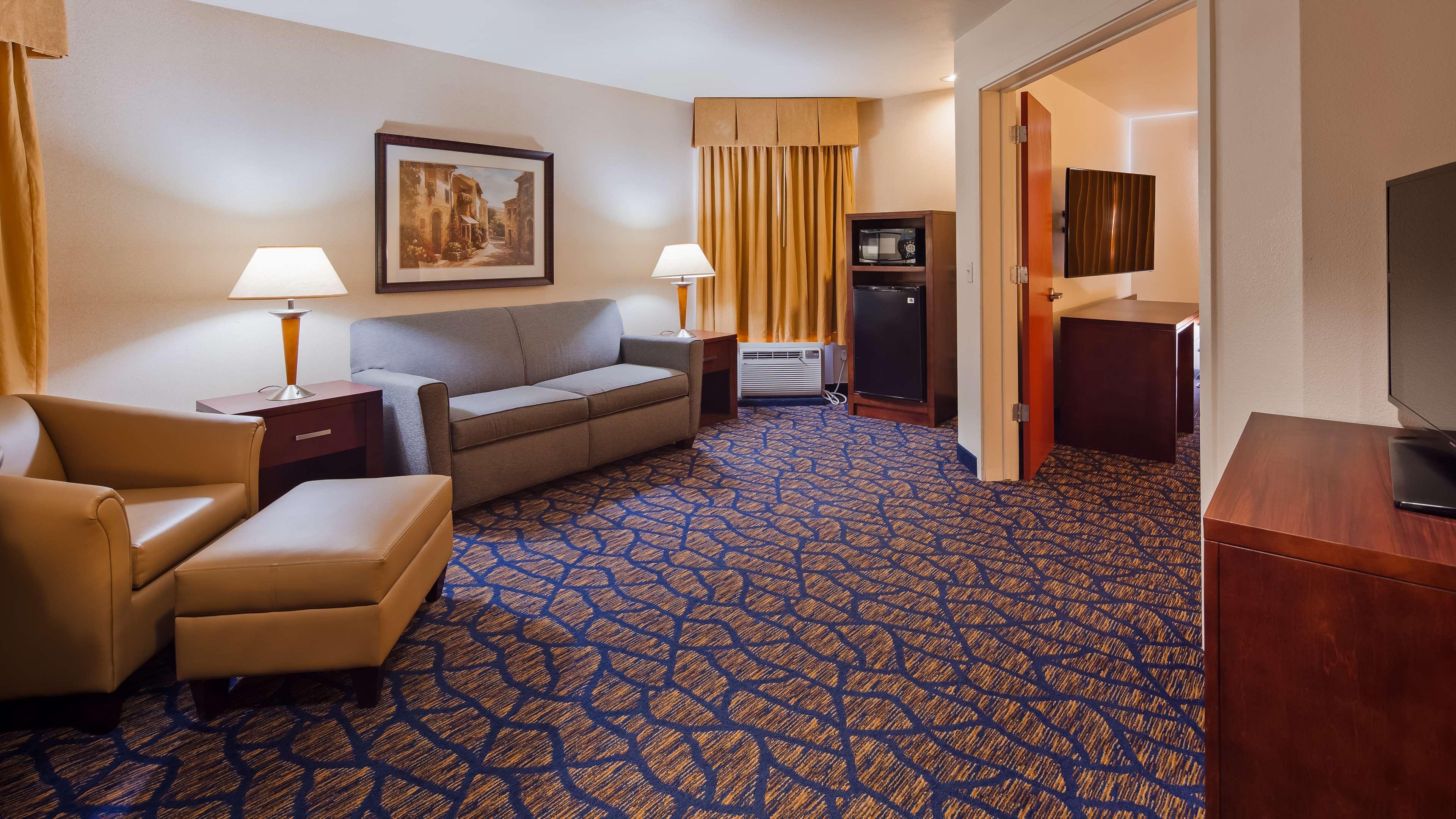 Best Western Plus Villa Del Lago Inn Patterson Luaran gambar