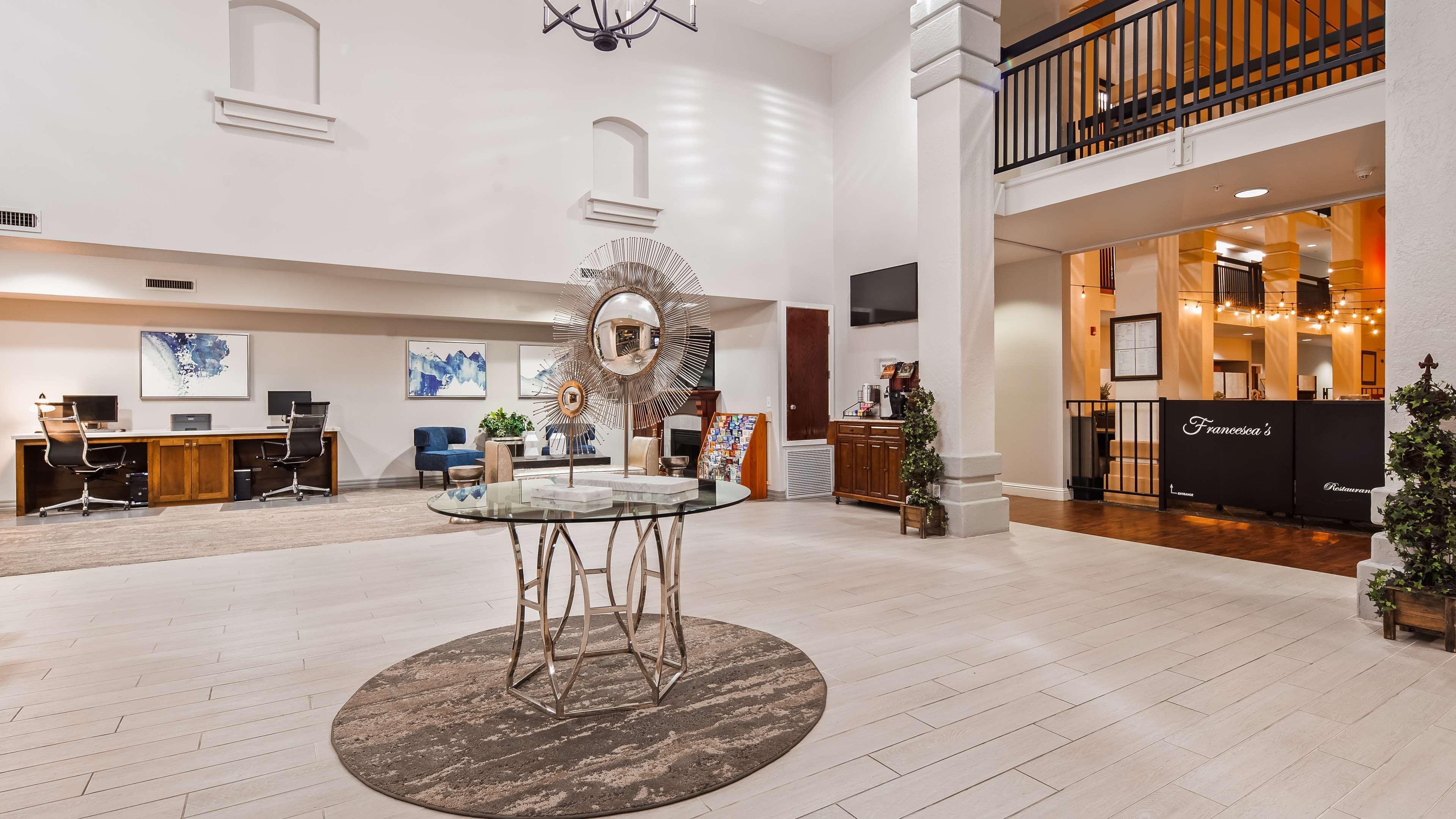 Best Western Plus Villa Del Lago Inn Patterson Luaran gambar