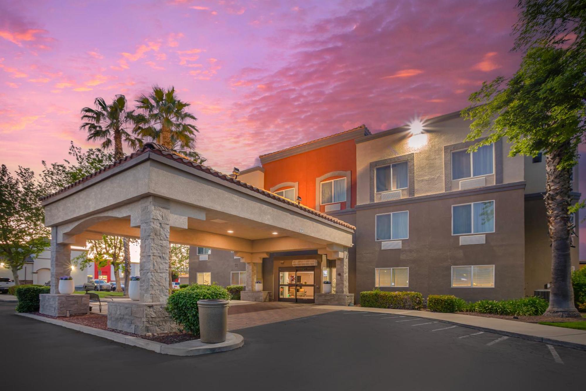 Best Western Plus Villa Del Lago Inn Patterson Luaran gambar