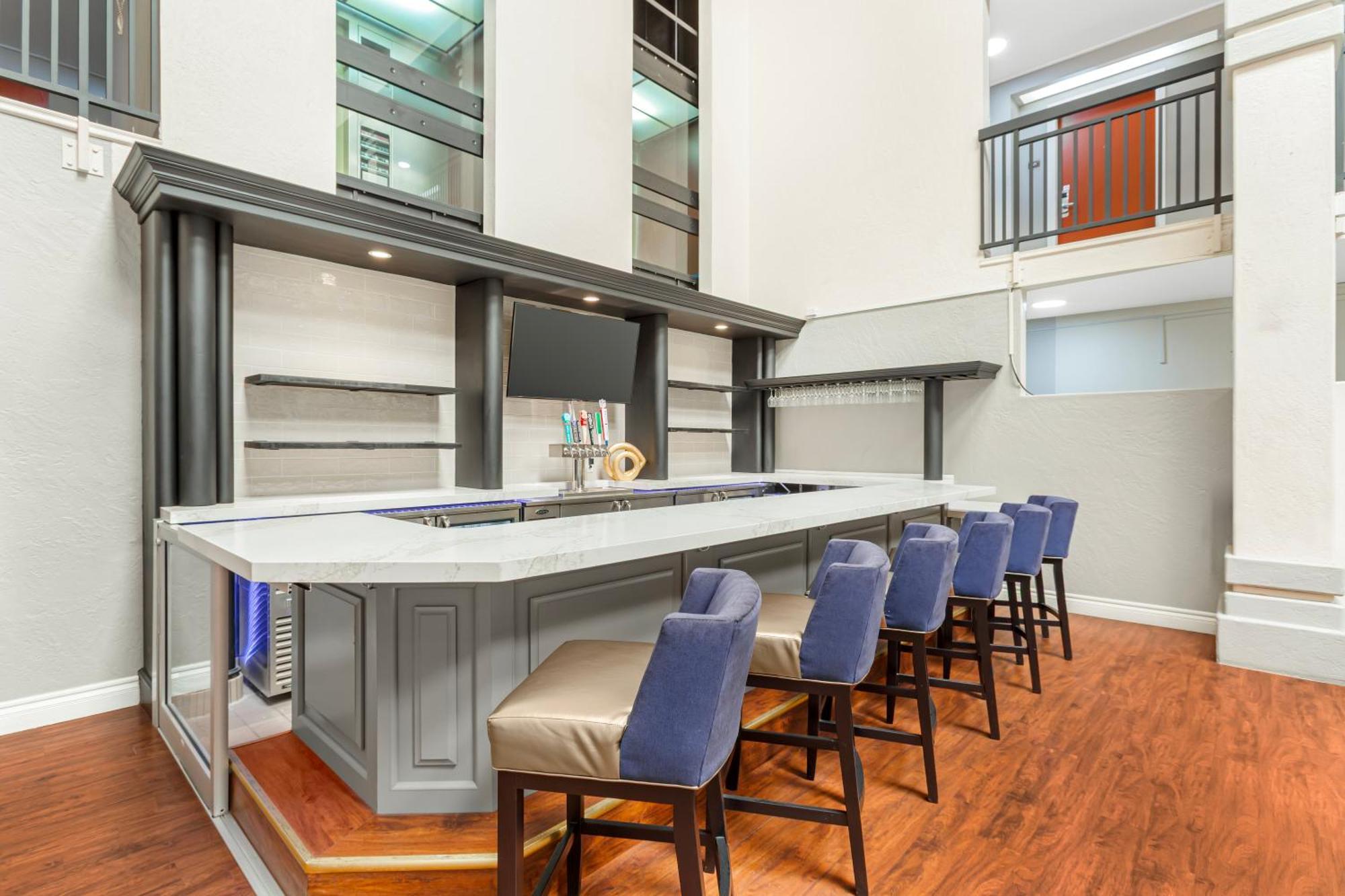 Best Western Plus Villa Del Lago Inn Patterson Luaran gambar