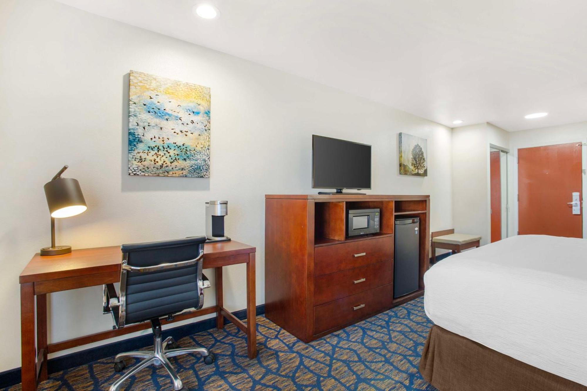 Best Western Plus Villa Del Lago Inn Patterson Luaran gambar