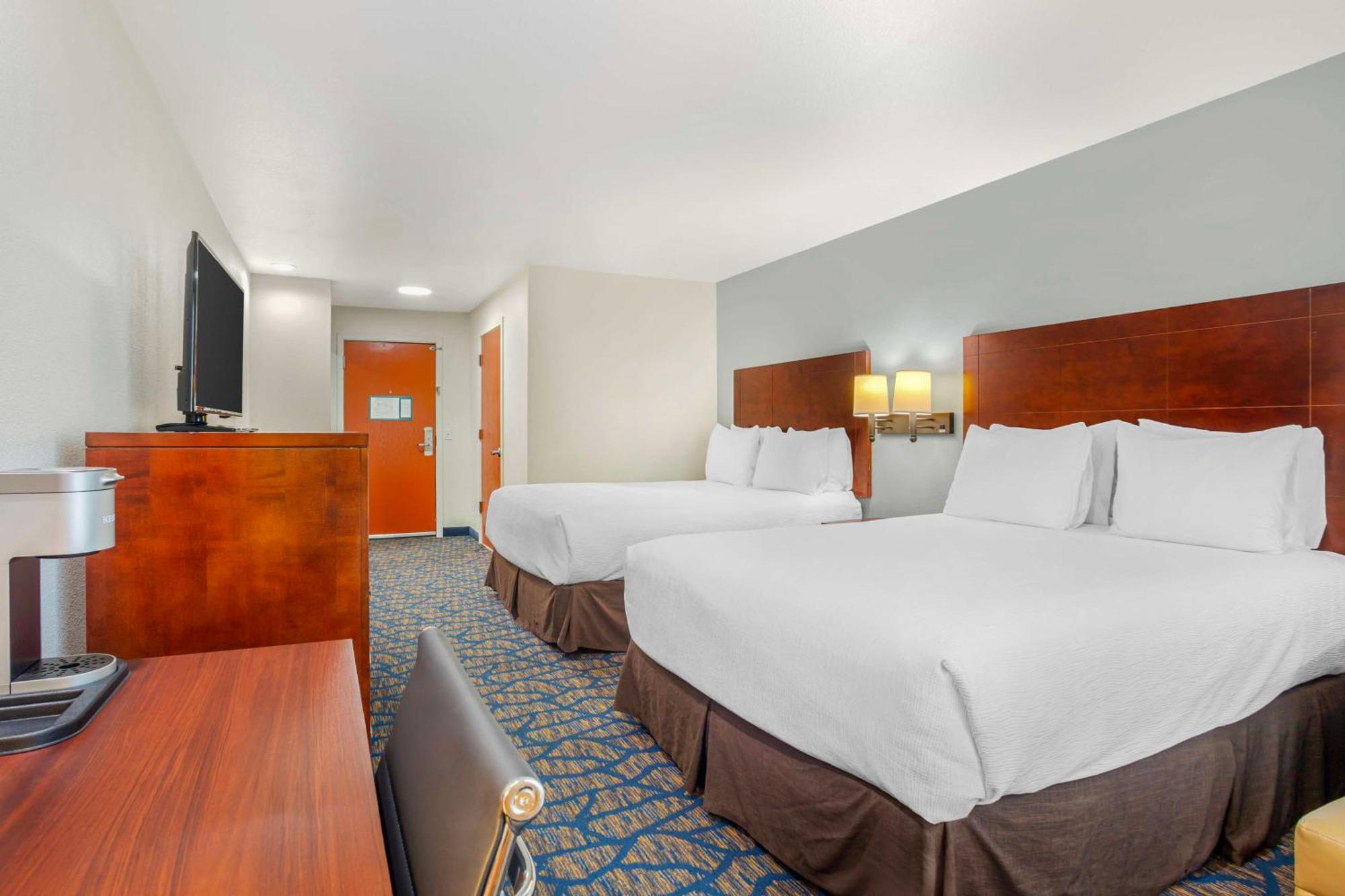Best Western Plus Villa Del Lago Inn Patterson Luaran gambar